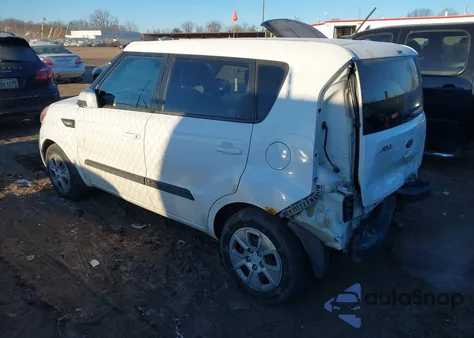 2013 Kia Soul z USA, uszkodzony, nr VIN KNDJT2A5XD7761634